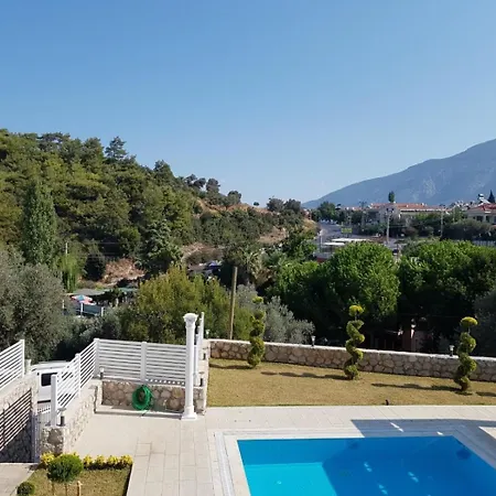 Usan 4 Bedroom Private In Hisaronu Vila