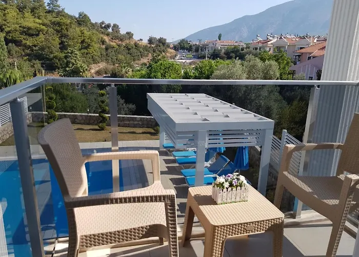 Usan 4 Bedroom Private In Hisaronu Vila Fethiye