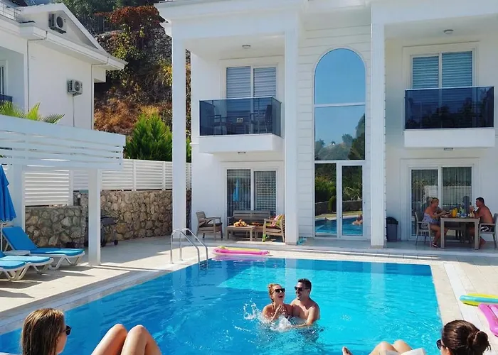 Villa Usan 4 Bedroom Private In Hisaronu