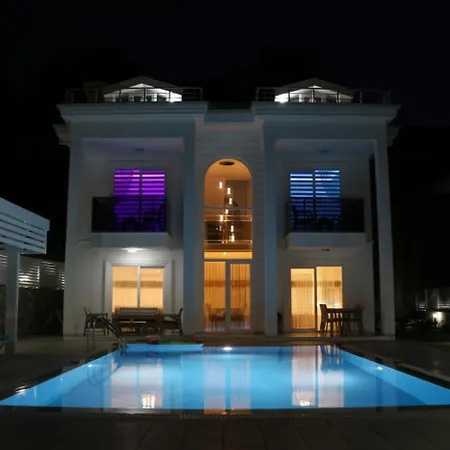 Usan 4 Bedroom Private In Hisaronu Villa *