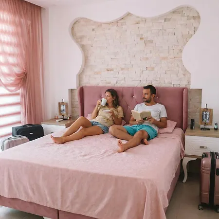 Usan 4 Bedroom Private In Hisaronu